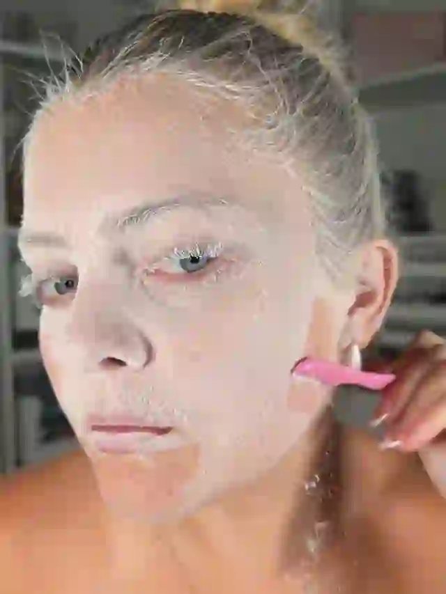 美女都对脸上毛发有执念吗？